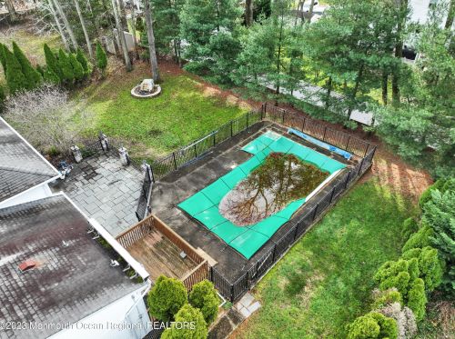 4 Judith Ct, Tinton Falls NJ  07712-4136 exterior