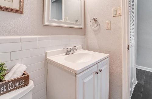 3316 Townsend Dr, Fort Worth TX  76115-4128 exterior