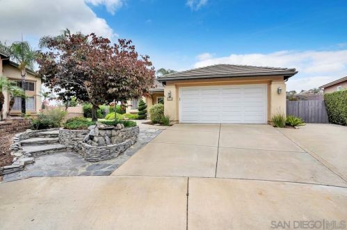 8488 Briar Glen Ct, El Cajon, CA 92021-8841