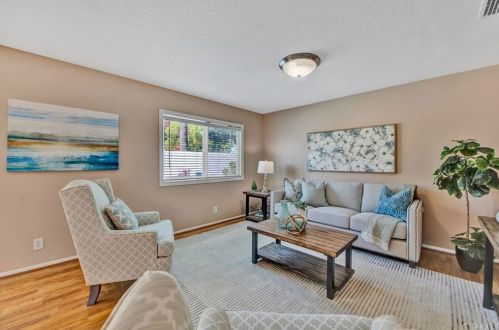 1527 Wakefield Ave, Anaheim CA  92802-3925 exterior