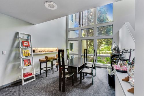 6 Dunsinane Ln, Bannockburn IL  60015-1500 exterior