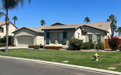 14085 Spyglass Cir, Sharon, CA 93610-7903
