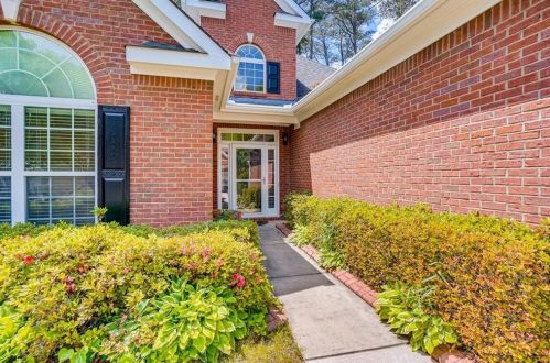 427 Long Branch Way, Holly Springs, GA 30115-1806