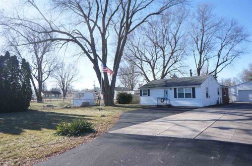 1614 Coyne Center Rd, Coyne Center, IL 61264-4044