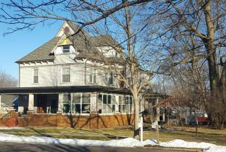 207 3rd St, Delavan, IL 61734-7541