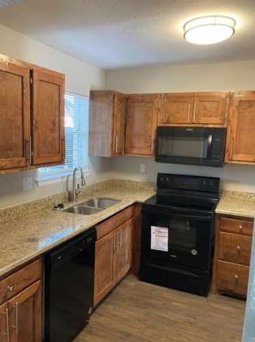 1757 Belshire Ct, Fort Worth, TX 76140-5101