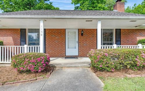 1150 Redan Trail Ct, Stone Mountain, GA 30088-2541