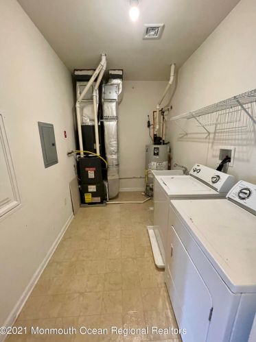 431 Ml Pond Way, Tinton Falls NJ 07724-2477 exterior