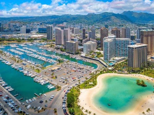 1777 Ala Moana Blvd, Honolulu HI  96815-1683 exterior