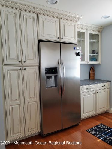 110 Bryn Mawr Ave, Lavallette NJ  08735-2006 exterior