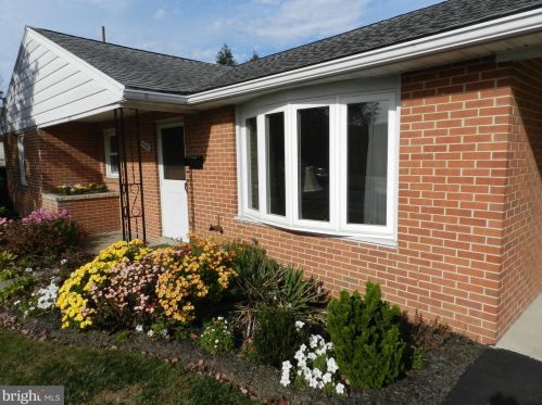 4040 Nancy Dr, Harrisburg, PA 17109-4123