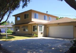 825 Bautista Dr, Salinas, CA 93901-2418