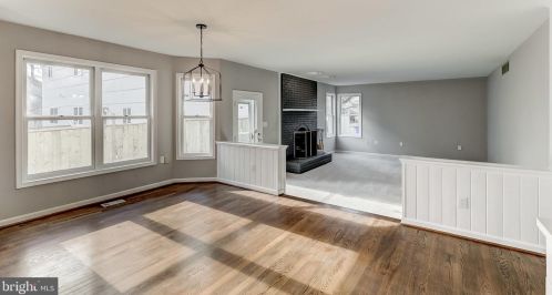 6125 Wooded Run Dr, Columbia MD 21044-3800 exterior