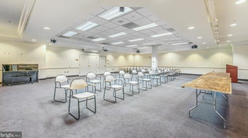 2304 Windrow Dr, Princeton NJ 08540-5020 exterior