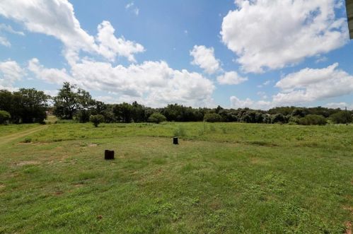 250 River Park Rd, Stairtown, TX 78648