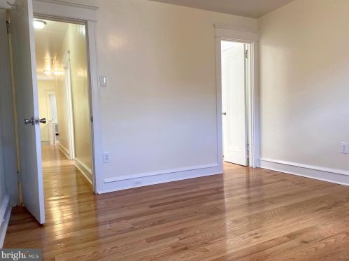 5815 16th St, Philadelphia PA  19141-1821 exterior