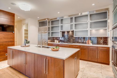 555 Clayton St, Denver CO  80206-4232 exterior