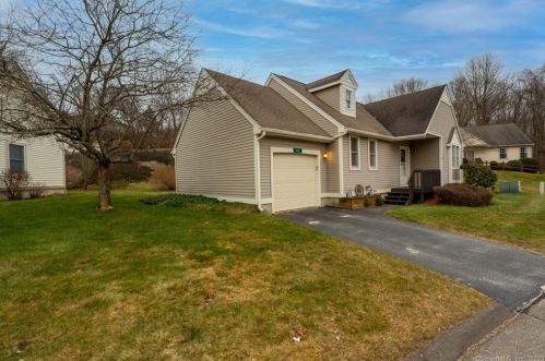 43 Mill Landing Rd, Hebron, CT 06248-1433