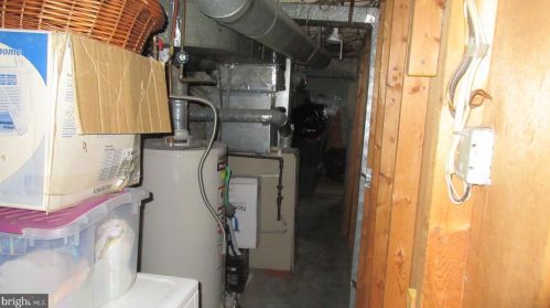 2729 10th St, Philadelphia PA 19148-5006 exterior