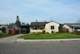 1135 Hemlock Ave, Navelencia, CA 93654-2312