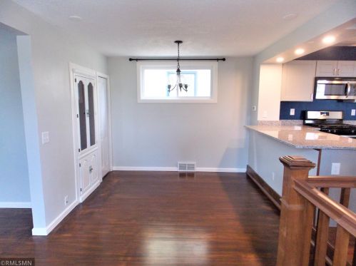 61 Cook Ave, Saint Paul MN  55130-3837 exterior