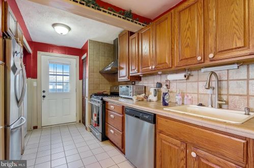 732 Cambridge Ave, Aberdeen MD  21001-3520 exterior