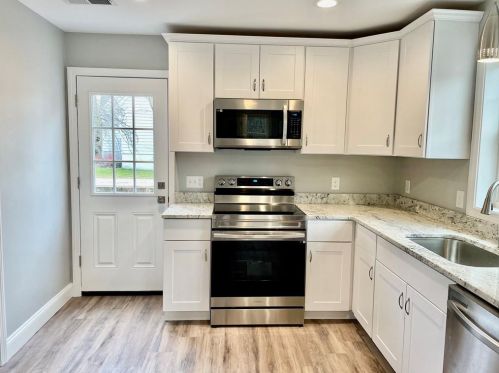 38 Vars Ln, Westerly, RI 02808-1116