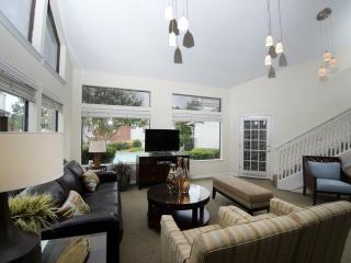 3737 Timberglen Rd, Dallas TX  75287-3600 exterior