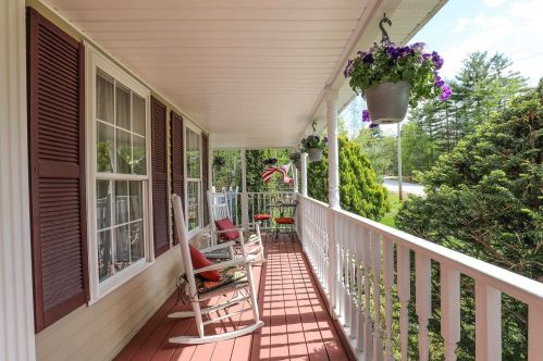 112 Heather Hill Ln, Goffstown, NH 03045-1942