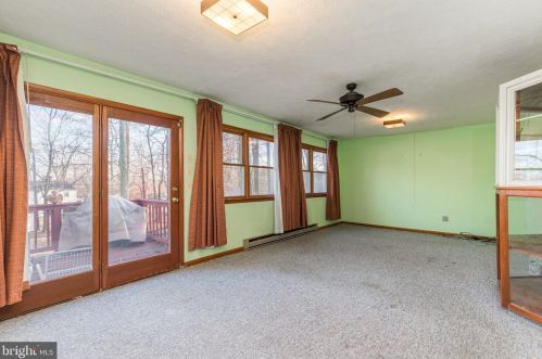 427 Holiday Dr, Aberdeen MD  21001-1813 exterior