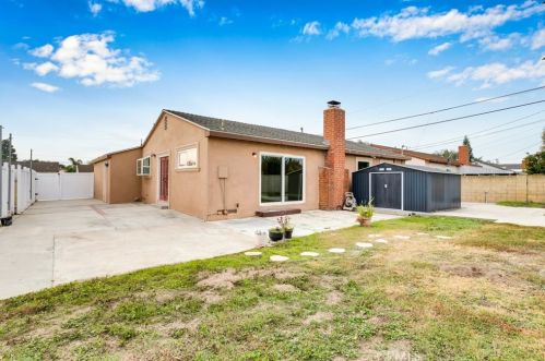 2949 Bridgeport Ave, Anaheim CA  92804-2049 exterior