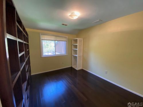 252 Sayre Dr, Princeton NJ  08540-5841 exterior