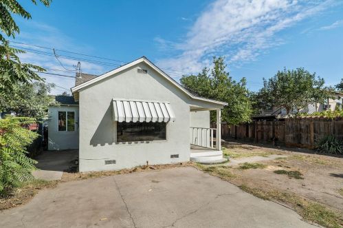 428 Spruce St, Modesto, CA 95351-2513