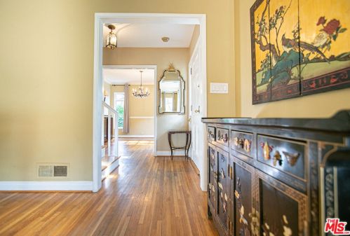 1463 Beaudry Blvd, Glendale CA  91208-1707 exterior