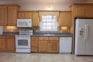 240 Chinaberry Ln, Moultrie, GA 31788-2196