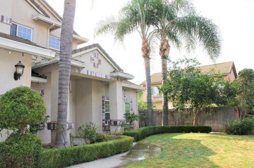 2860 Brookstone Dr, Turlock, CA 95382-9225