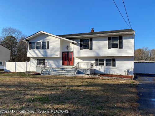578 Bennetts Mills Rd, Jackson Twp, NJ 08527-2450