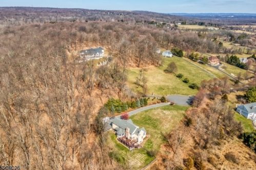 55 Hillside Ter, Montgomery, NJ 08558-1517