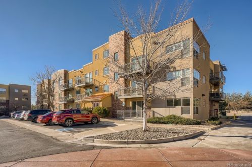 9039 Panorama Cir, Englewood, CO 80112-3567