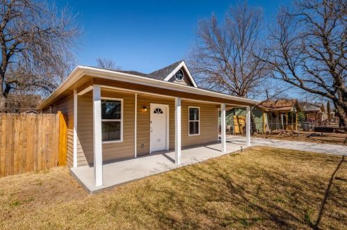 1011 Gallagher St, Dallas TX  75212-2808 exterior