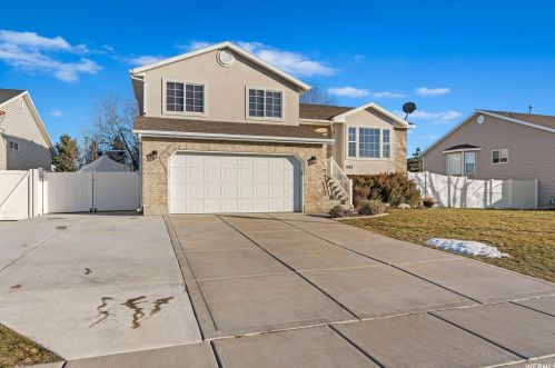 1482 2090, Clearfield, UT 84015-5809