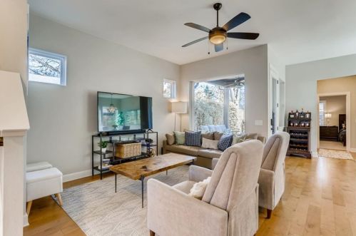 2602 Diaz St, Austin TX  78702-3915 exterior