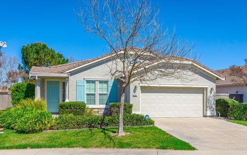 2901 Tree Swallow Cir, Elk Grove, CA 95757-8108