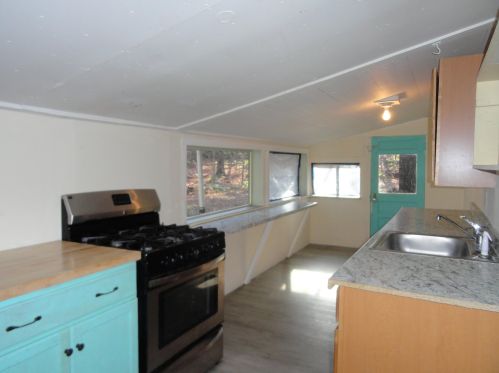 1337 Washington Rd, Goshen, NH 03752-3528