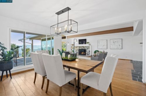 16 Donald Dr, Orinda, CA 94563-3650