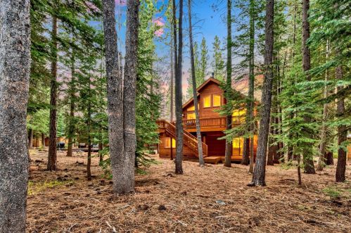 11640 Baden Rd, Truckee, CA 96161-6573