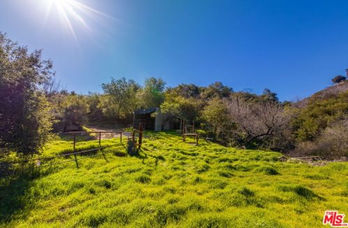 1233 Greenleaf Canyon Rd, Topanga, CA 90290-4115