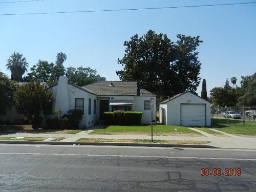 185 Cedar Ave, Fresno, CA 93702-2358