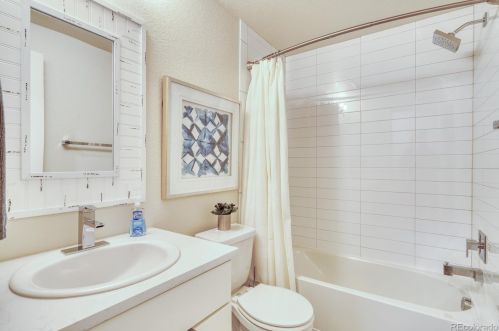 6945 Canosa St, Denver CO  80221-3526 exterior
