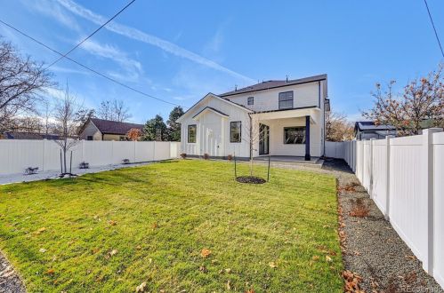 2712 Pennsylvania St, Englewood CO  80113-1644 exterior